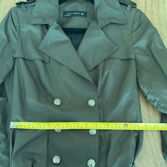 Zara | Ruffle Belted Rain Jacket in Size M - Picture 6 of 7